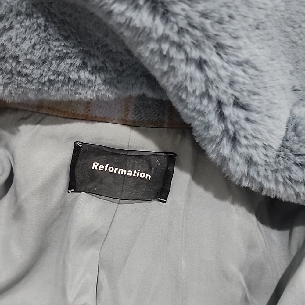 Reformation Templeton Coat - Picture 9 of 11
